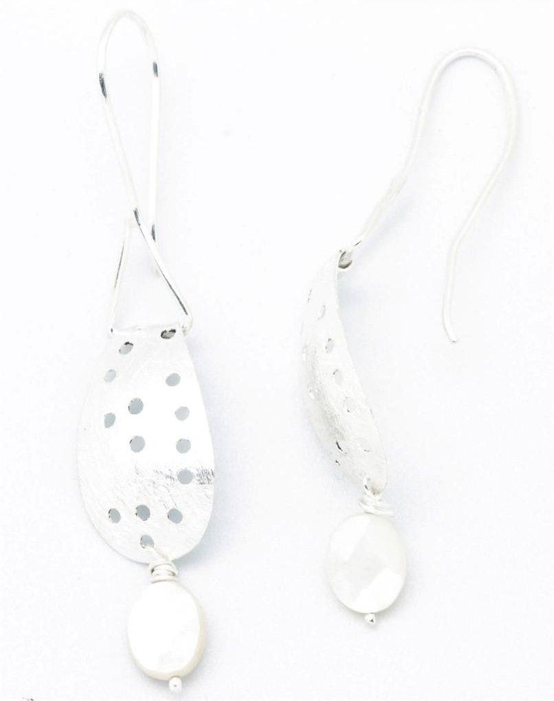 YugshaJewels Sparkling YJE-851 Pearl Sterling Silver Dangle Earring