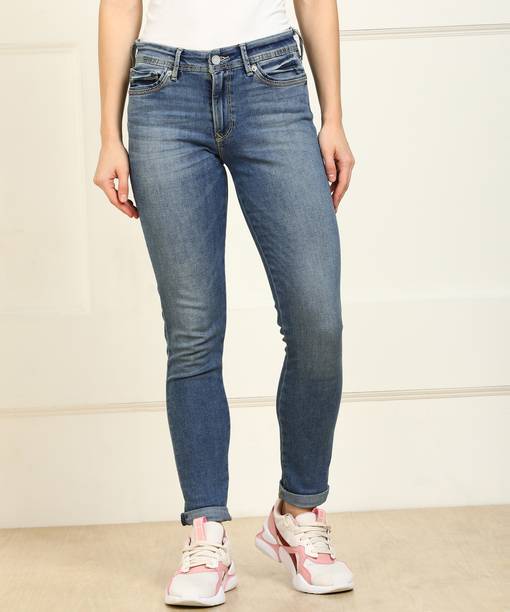 711 Women Slim Mid Rise Blue Jeans
